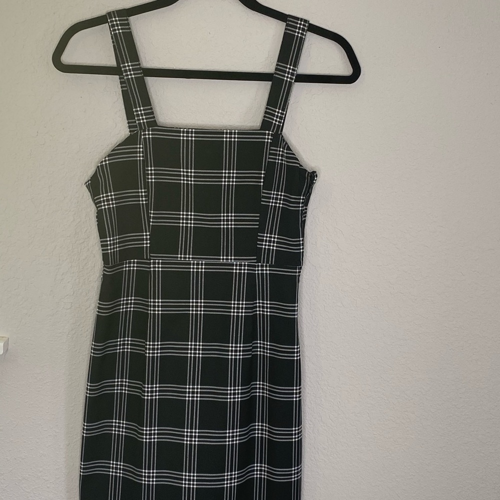 Cute black and white dress